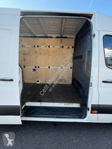 Véhicule utilitaire Mercedes
