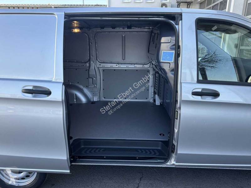 Užitkové vozidlo Mercedes 112 Audio 30...