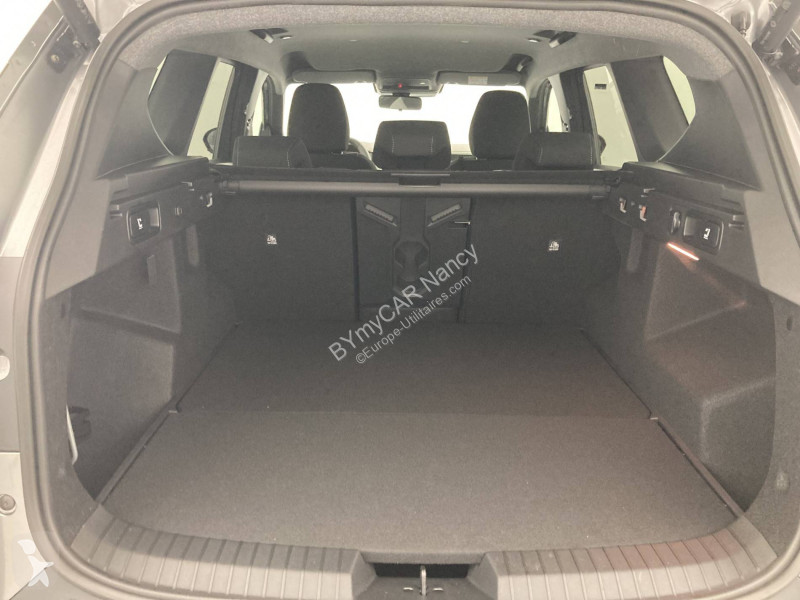 Veicolo commerciale Dacia Bigster Hybrid 155