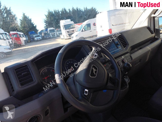 Furgoneta MAN TGE 3.180 4X2F SB