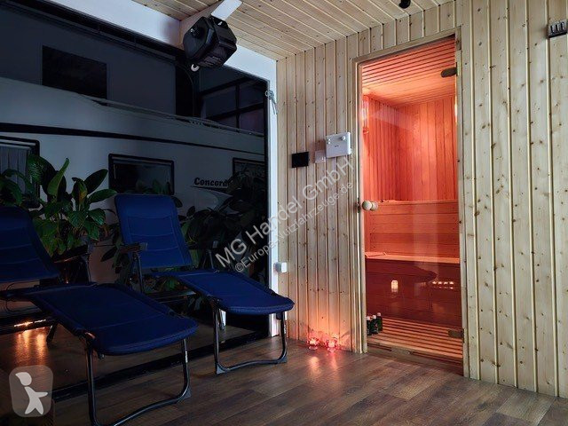 Furgoneta  Izabella Wellnessanhänger mit Sauna...