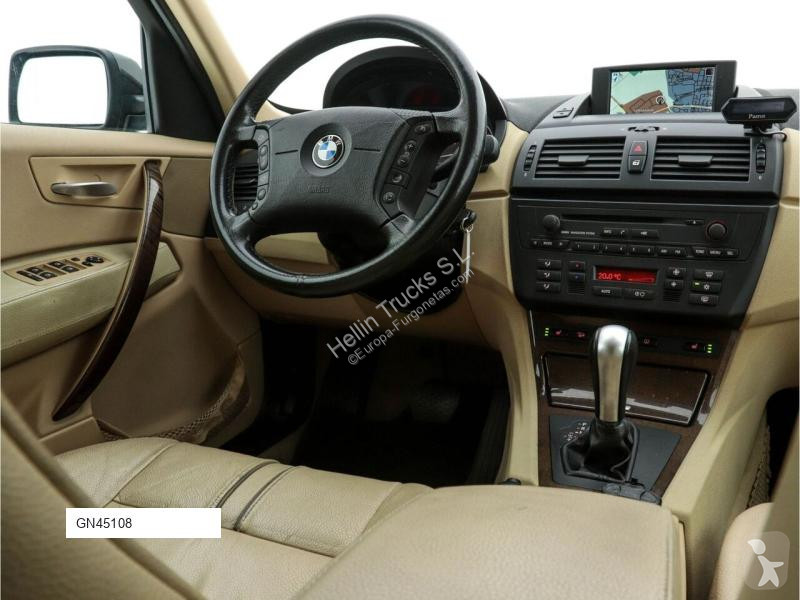Autoutilitară BMW X3 3.0d Xdrive Motor broken