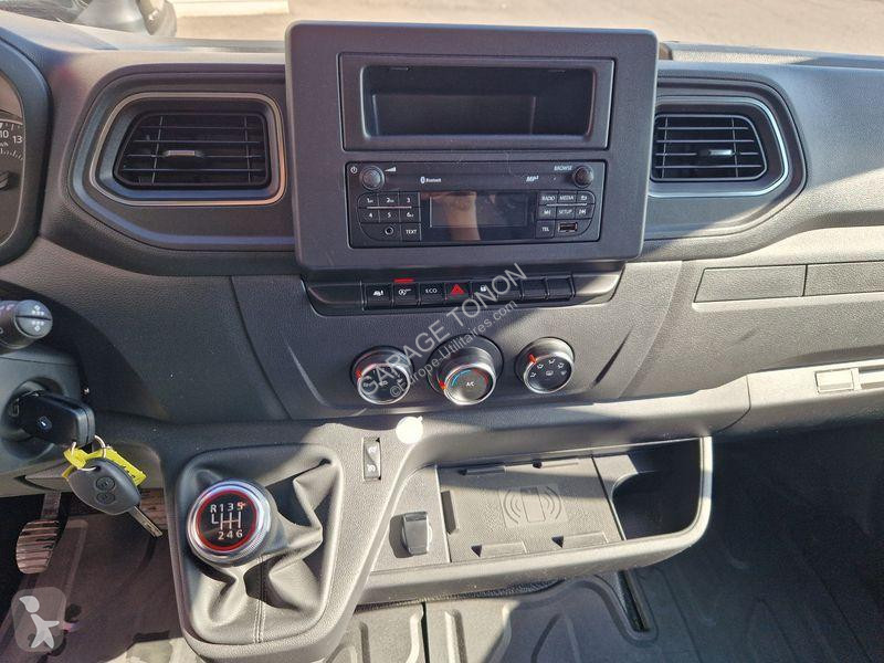 Véhicule utilitaire Renault DOUBLE CABINE BENNE