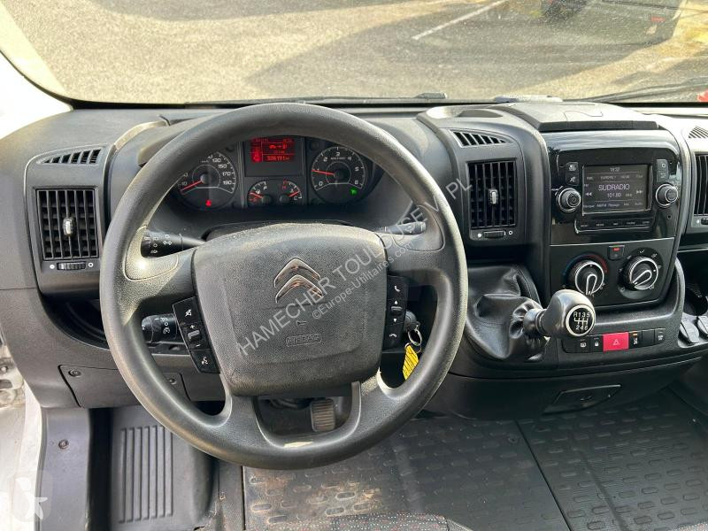 Véhicule utilitaire Citroën 35 L2H2 2.2 BlueHDi...
