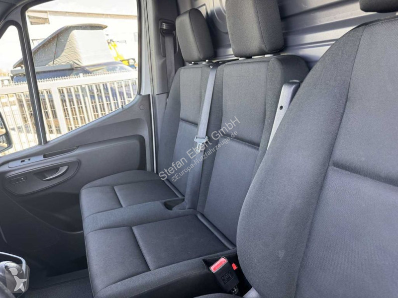 Autoutilitară Mercedes 315 CDI 4325 Klima 360...