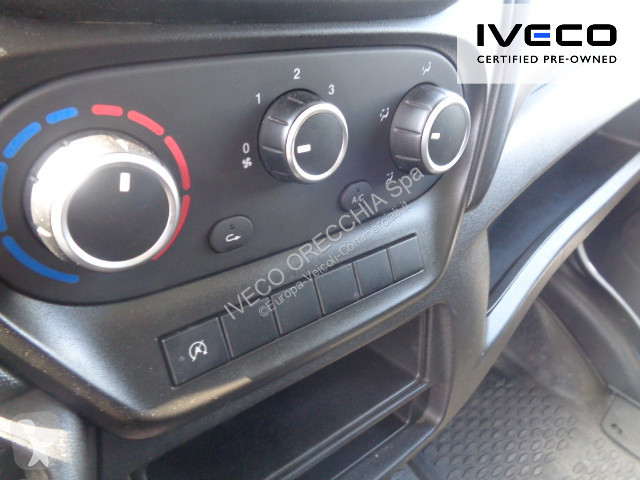Veicolo commerciale Iveco Daily 35S14