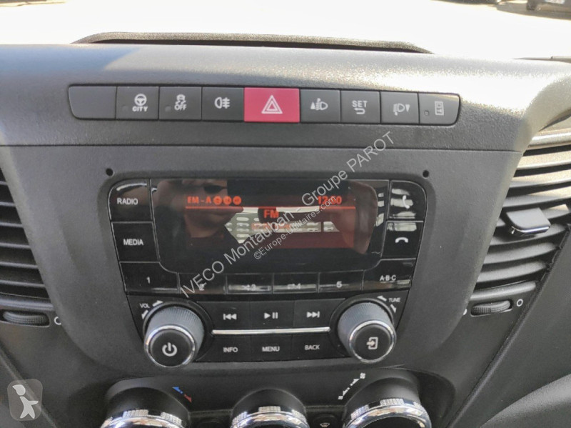 Užitkové vozidlo Iveco 35C16H3.0 empattement 4100