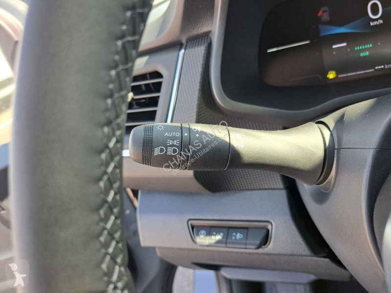 Veicolo commerciale Renault CA L2H1 3T BLUE DCI...