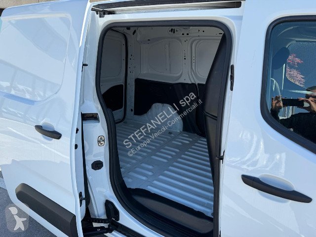 Autoutilitară Opel COMBO 1.5 75