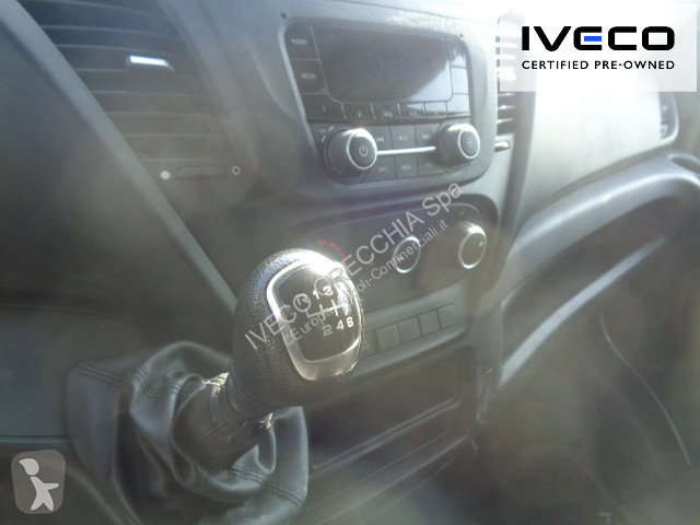 Veicolo commerciale Iveco DAILY 35C14 - 3750