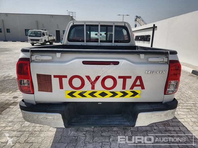 Véhicule utilitaire Toyota Hilux
