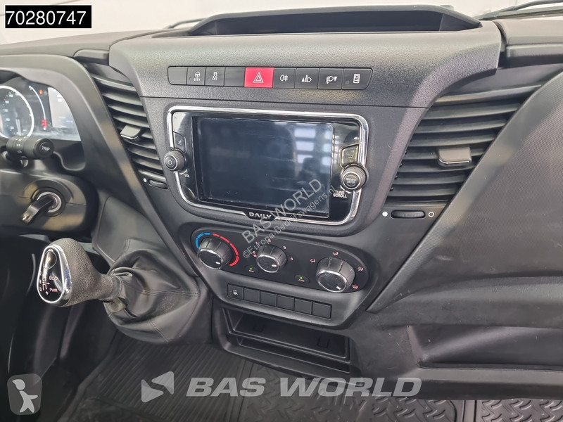 Autoutilitară Iveco 35C18 Open Laadbak 3.0L...