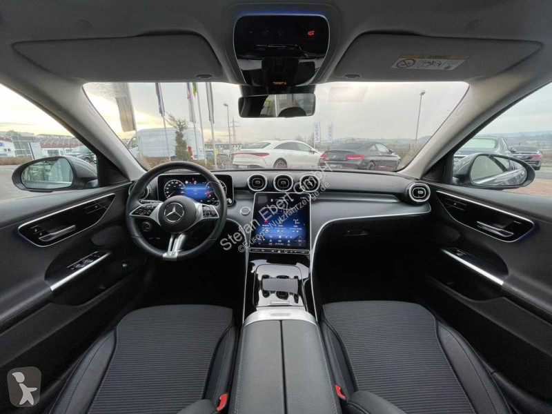 Véhicule utilitaire Mercedes C 180 T 9G...