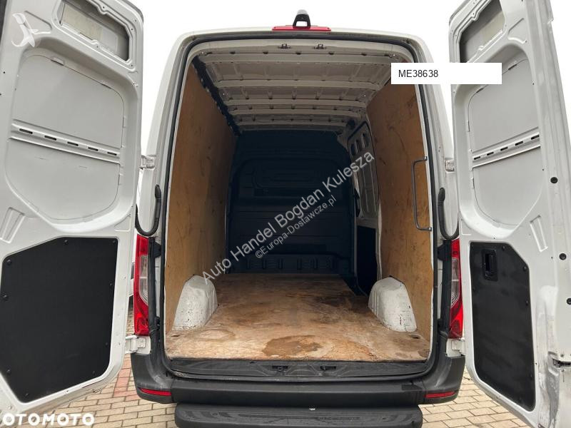 Užitkové vozidlo Mercedes L2H2