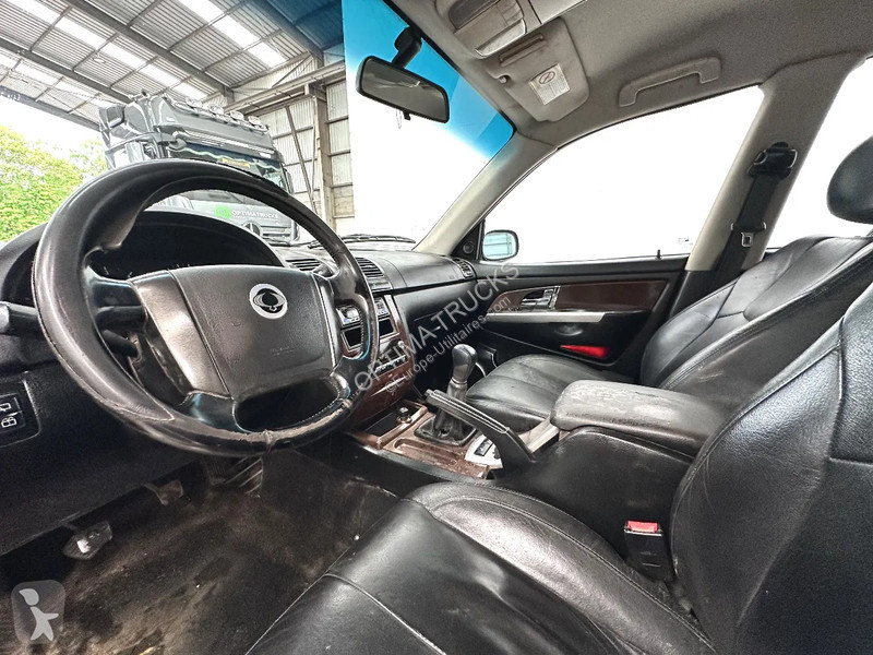 Furgoneta Ssangyong AIRCO / LEATHER / MOTEUR...