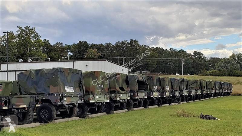 Véhicule utilitaire Hummer