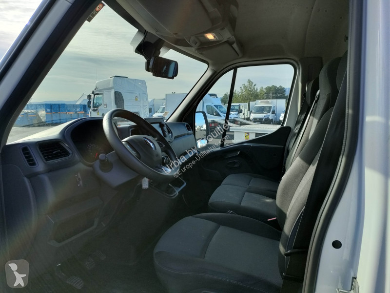 Véhicule utilitaire Renault 20M3 145 CV FOURGON...