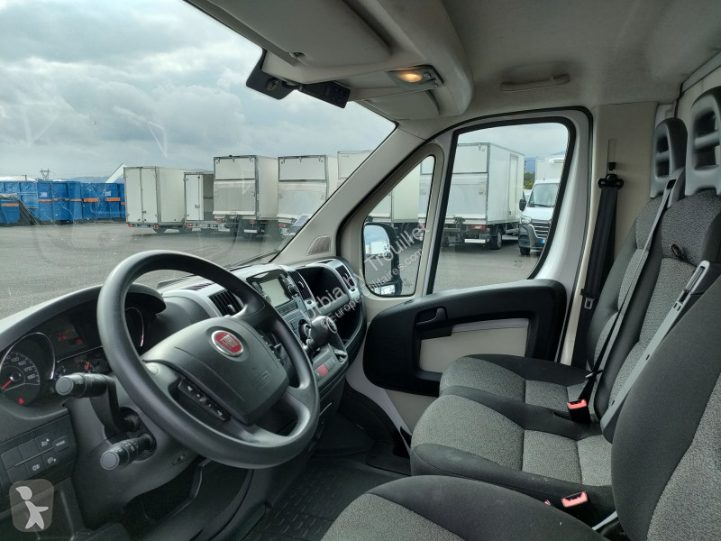 Véhicule utilitaire Fiat FRIGO 12M3 130 CV...