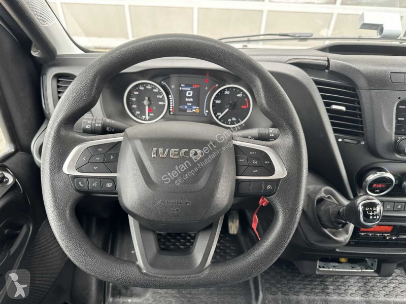Furgoneta Iveco 70C18H 3-S.Kipper...