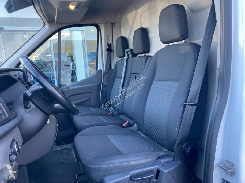 Véhicule utilitaire Ford P350 L4H3 2.0 EcoBlue...