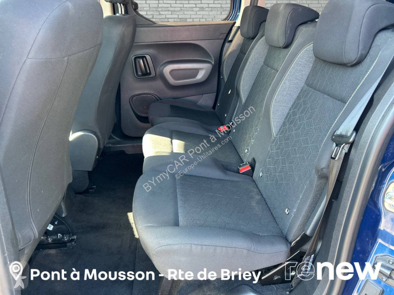 Autoutilitară Peugeot Rifter Standard BlueHDi...