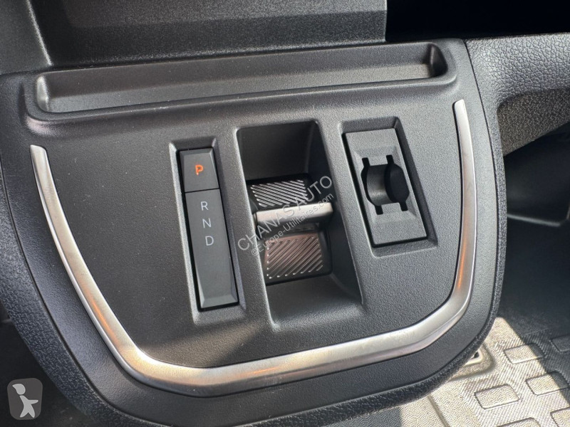 Véhicule utilitaire Peugeot M 2.0 BLUEHDI 145...
