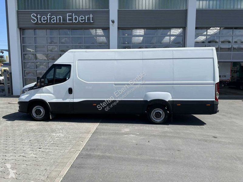 Veicolo commerciale Iveco 35S16 A8...