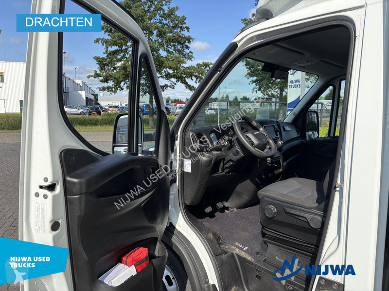 Véhicule utilitaire Iveco 35C16 BE-Combi