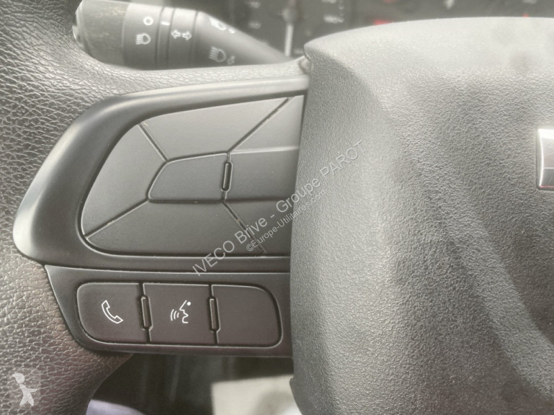 Véhicule utilitaire Iveco 35C16H3.0 empattement...