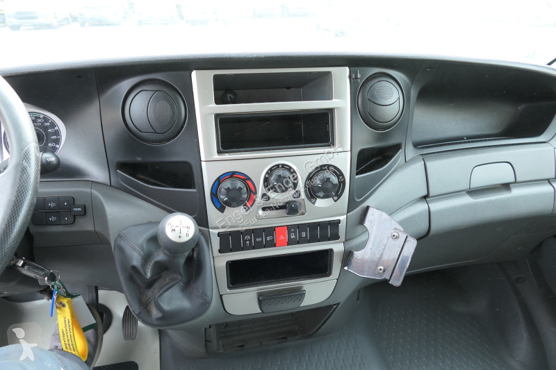 Veicolo commerciale Iveco Daily 35 S11 C30C...