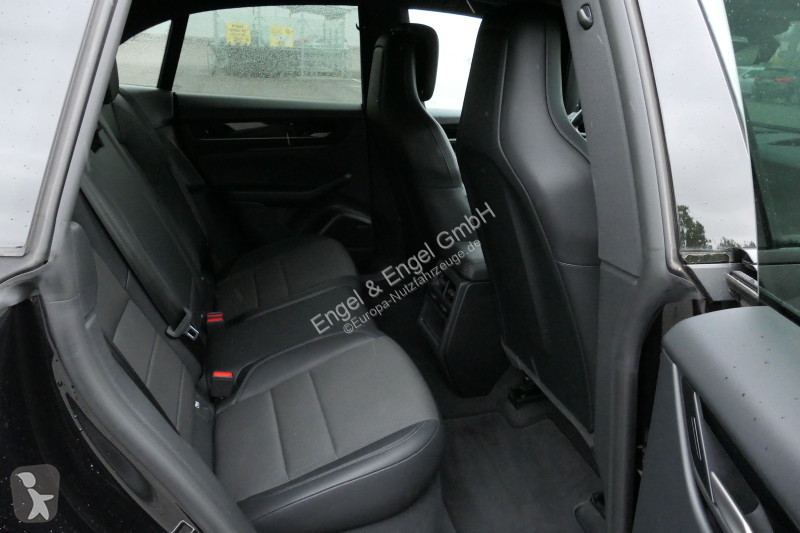 Véhicule utilitaire Porsche Macan 4 Electric -...
