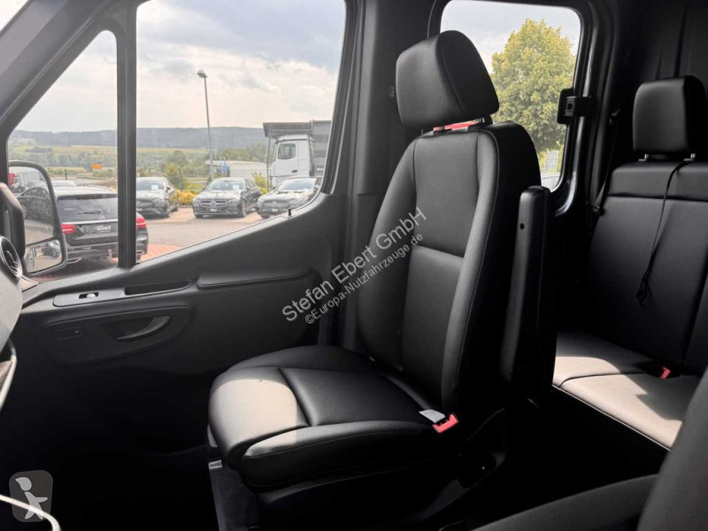 Véhicule utilitaire Mercedes 319 CDI 4x4 DoKa...