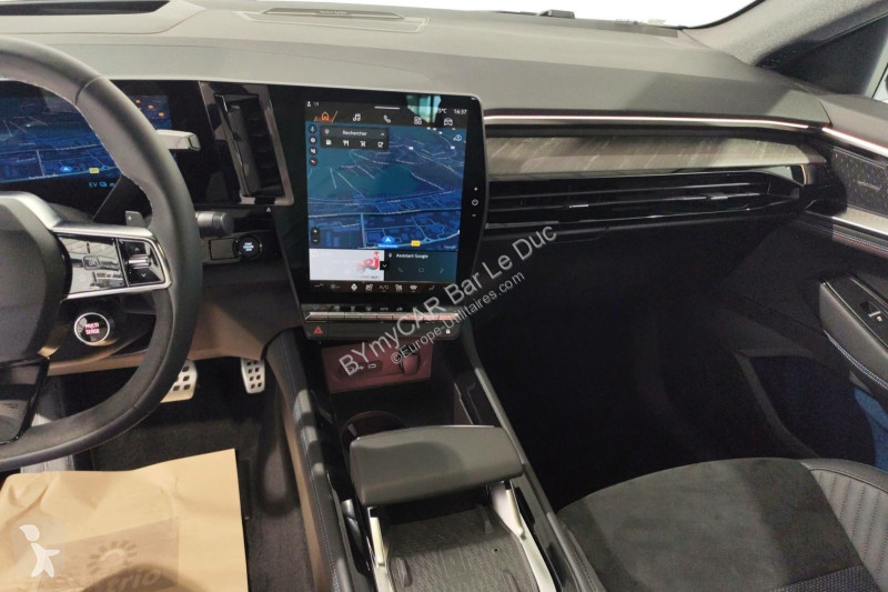 Autoutilitară Renault Rafale E-Tech full hybrid...