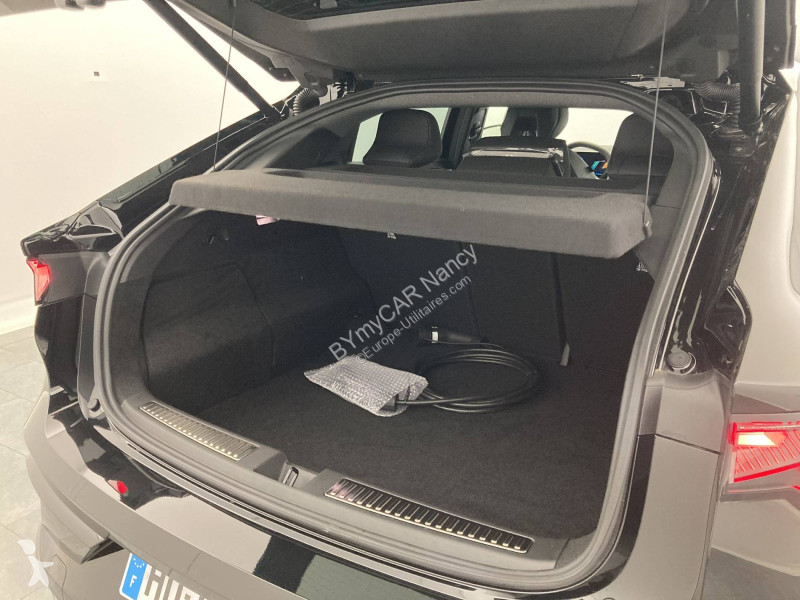 Autoutilitară Renault Rafale E-Tech 4x4 300