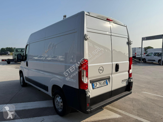 Autoutilitară Opel MOVANO 35 L2H2 140
