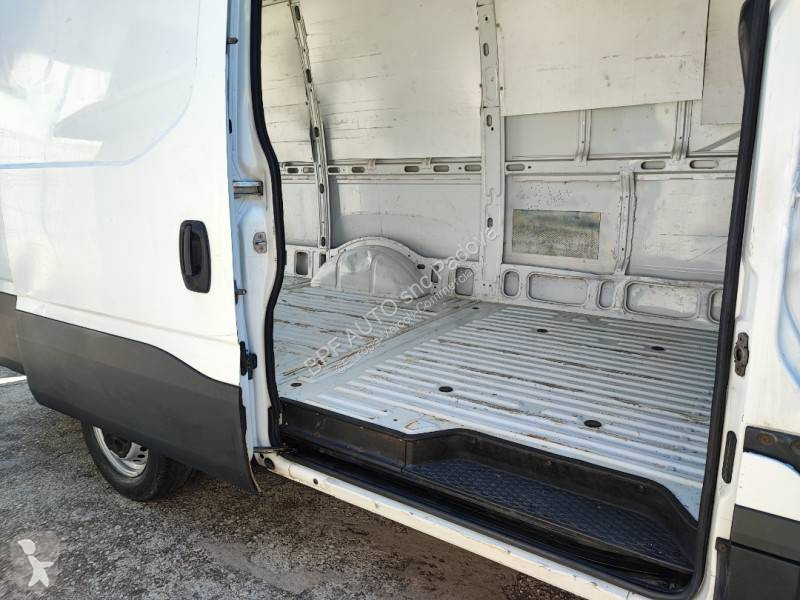 Furgoneta Iveco