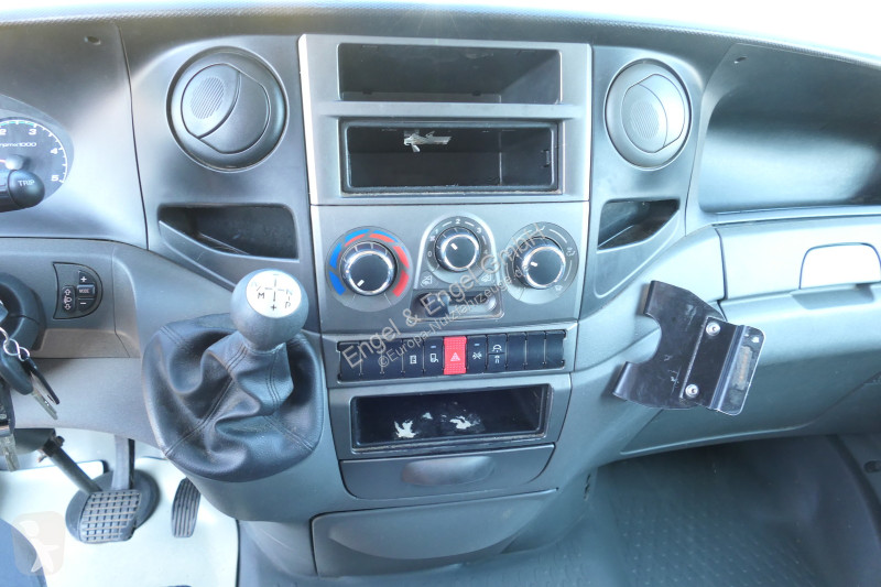 Nyttofordon Iveco Daily 35 S11 C30C AUTOMATIK...