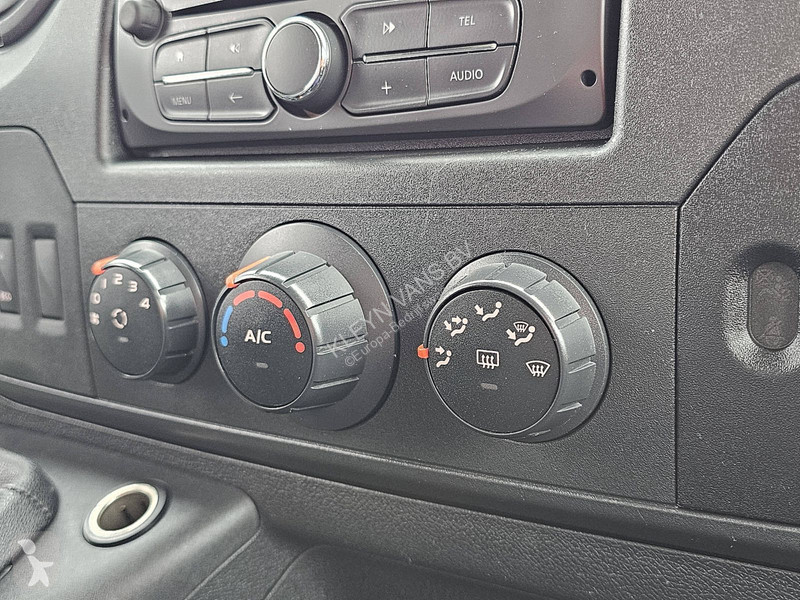 Véhicule utilitaire Renault 2.3 Platform-Cabine...
