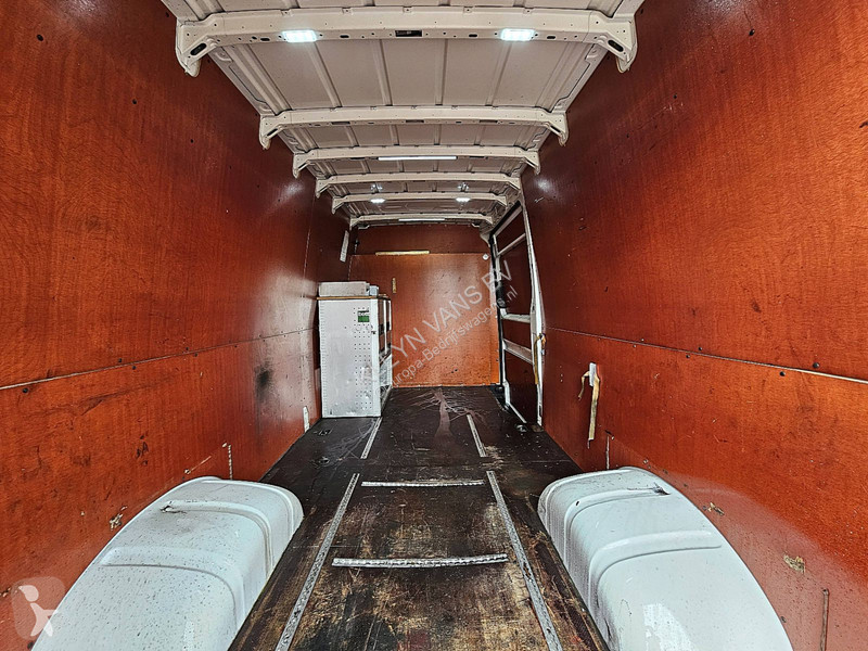 Véhicule utilitaire Volkswagen 50 2.0 TDI 177...
