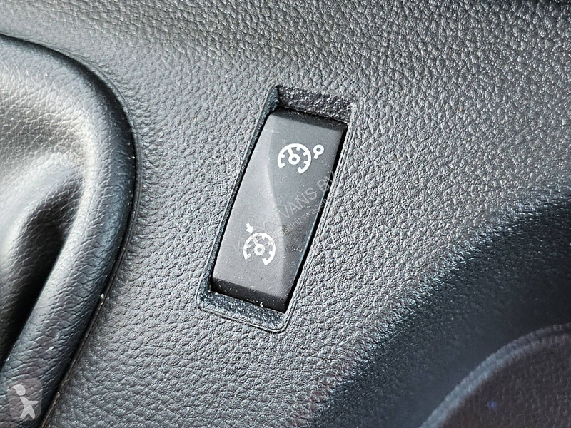 Véhicule utilitaire Renault T35 ac navi EURO6
