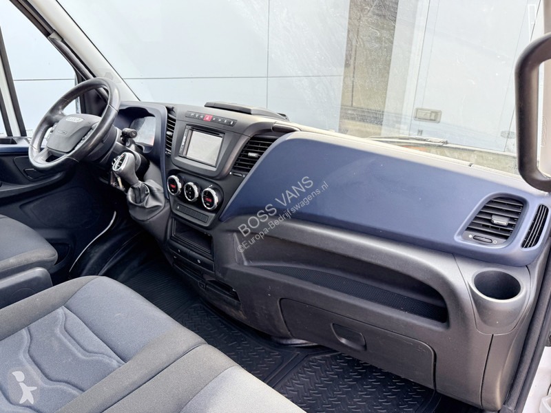 Autoutilitară Iveco 35C18 3.0 3.0 Automaat...