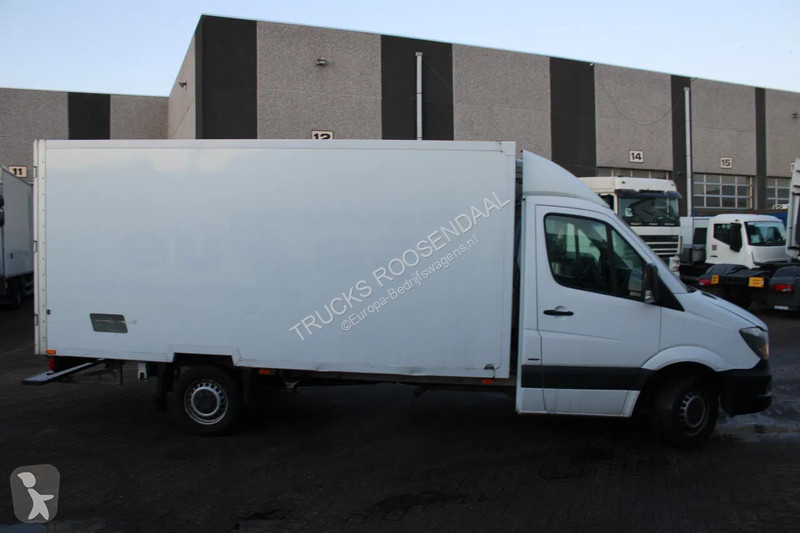 Bedrijfswagen Mercedes 316 + THERMO KING