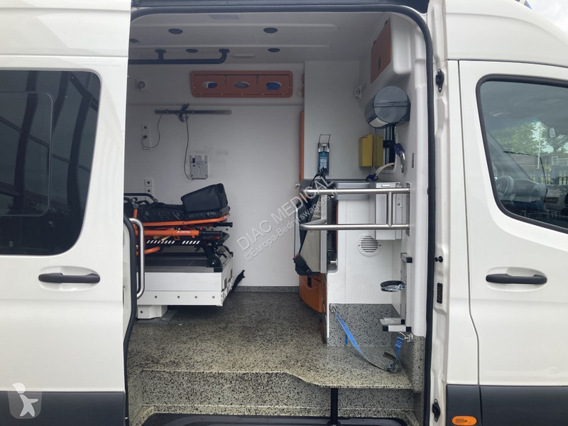 Furgoneta Mercedes 416 CDI Ambulance
