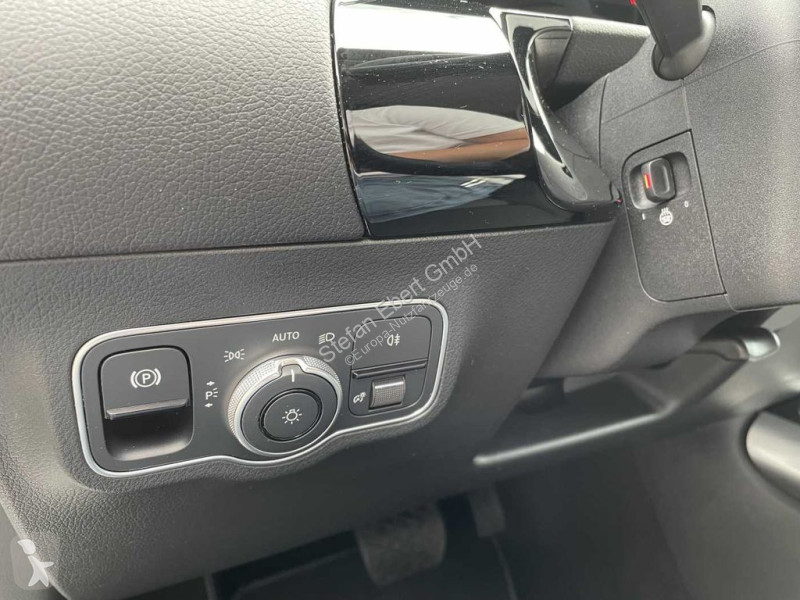 Véhicule utilitaire Mercedes B 180 7G...