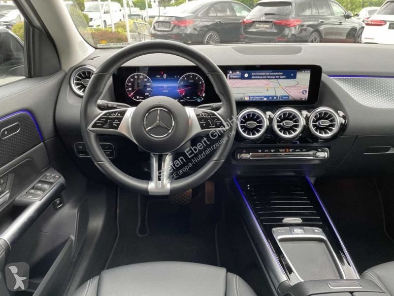 Autoutilitară Mercedes GLA  4M 8G Progressive...