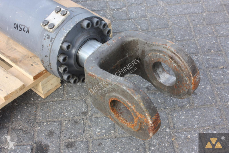 Autoutilitară Volvo Cylinder lift