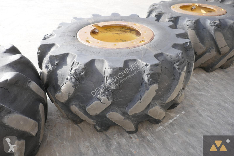 Véhicule utilitaire Caterpillar Wheel GP 30.5L-32