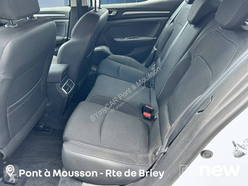 Autoutilitară Renault Mégane IV Berline Blue...