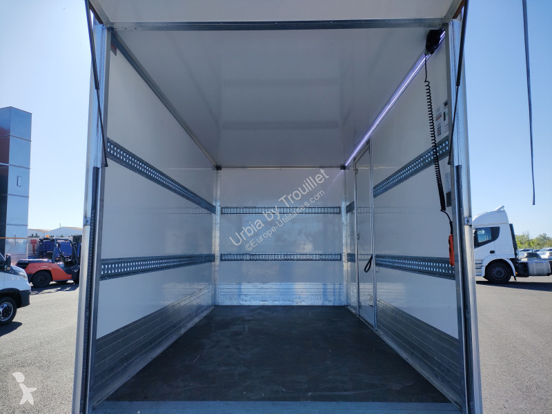 Véhicule utilitaire Nissan INTERSTAR CHASSIS...
