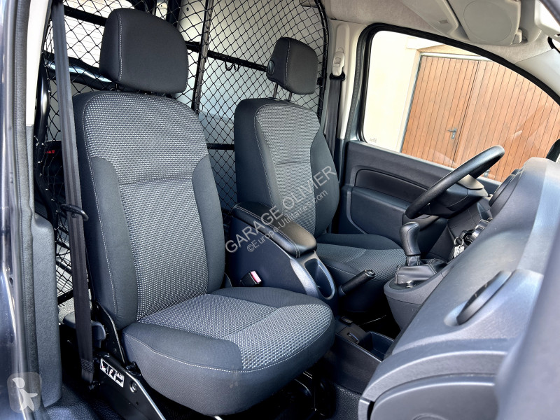 Véhicule utilitaire Mercedes Compact 109 1.5...